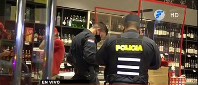 Asalto a minimercado: Vecino se enfrentó a tiros con delincuentes | Noticias Paraguay