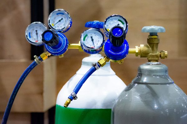 A los contagios masivos Antioquia suma escasez de oxigeno | El Independiente