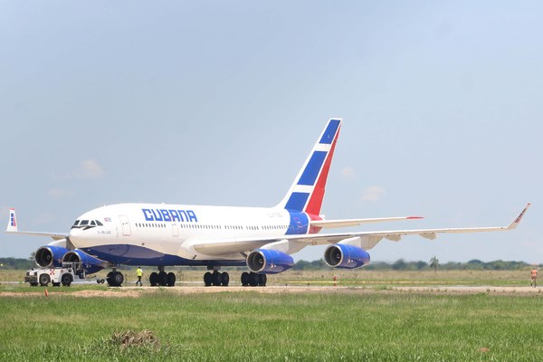 Cubana de Aviación culpa al embargo de EE.UU. por el cierre en varios mercados - MarketData