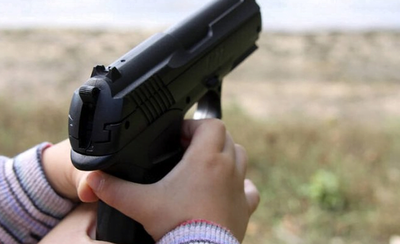 Niño de 5 años mata a su hermanita de un disparo - Noticiero Paraguay