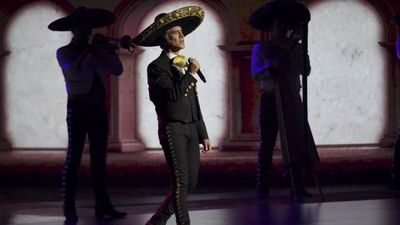 Alejandro Fernández confirma que superó el COVID-19