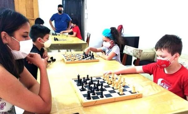 Torneo en homenaje al Día del Libro - Polideportivo - ABC Color