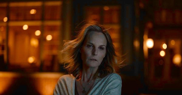 La Nación / Netflix: “Te veo”, terror con Helen Hunt, en la cima