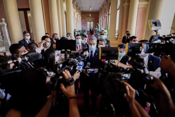 #MaritoDeLaMuerte: repudio al Gobierno por mala gestión en pandemia se vuelve tendencia - Nacionales - ABC Color