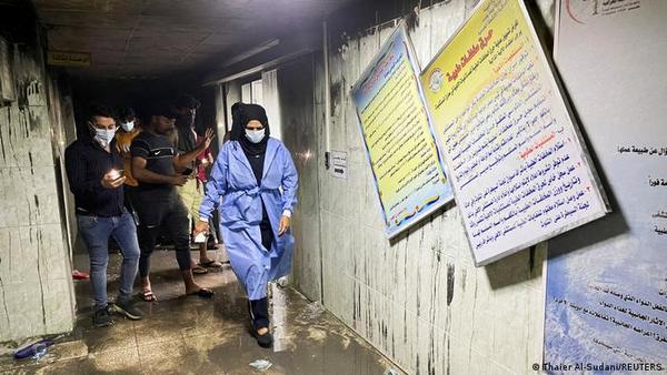 Al menos 82 personas mueren en incendio en hospital de Irak