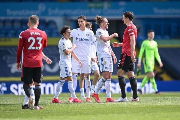 El United empata sin goles con el Leeds - Fútbol - ABC Color