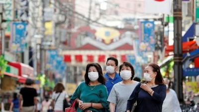 Japón inicia dos semanas de restricciones, a punto de superar las 10.000 muertes