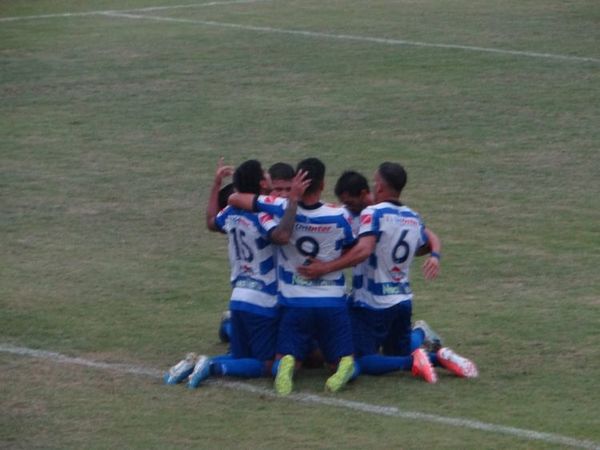 "Hueso duro de roer"; ante un duro rival, el Sp. 2 de Mayo canta su primera victoria en el Monumental albiceleste  - Pedro Juan Digital