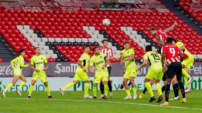 Versus / Atlético de Madrid pierde en Bilbao y LaLiga queda al "rojo vivo"