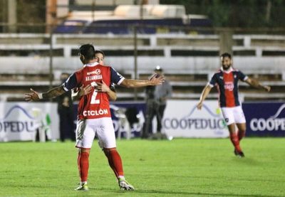No falla y sigue en la pelea | OnLivePy
