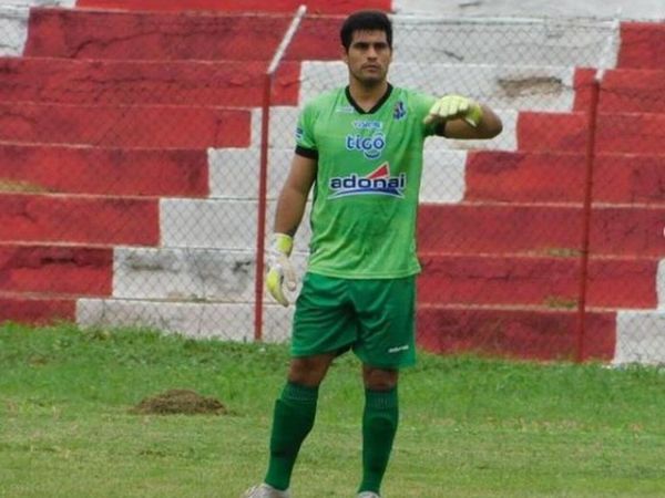 Arquero del Atlántida subastará camisetas