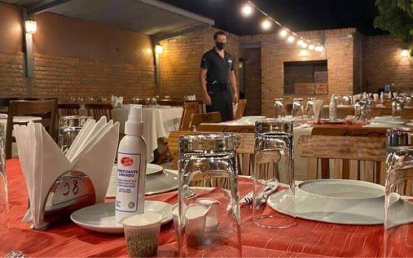 Diario HOY | Bares y gastronómicos desafían al gobierno: "No acataremos cuarentenas selectivas"