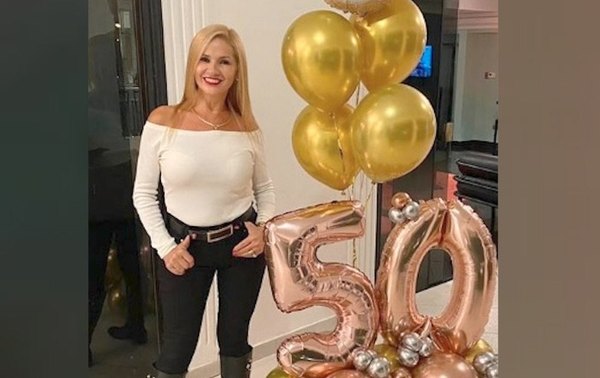 Crónica / LLEGÓ A LOS 50. “¡Espléndida, antes muerta que sencilla!”