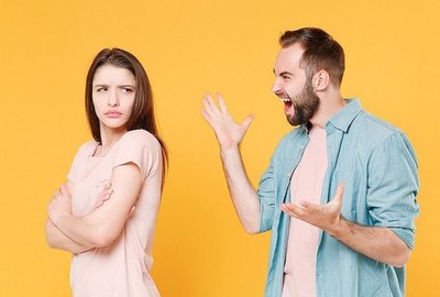 Crónica / “Él dice que no lo amo y que soy yo el problema”