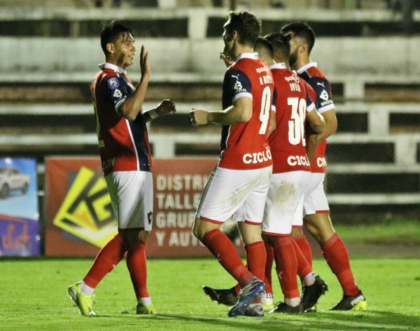Cerro Porteño derrotó 1-0 a Guaireña en el Parque del Guairá.