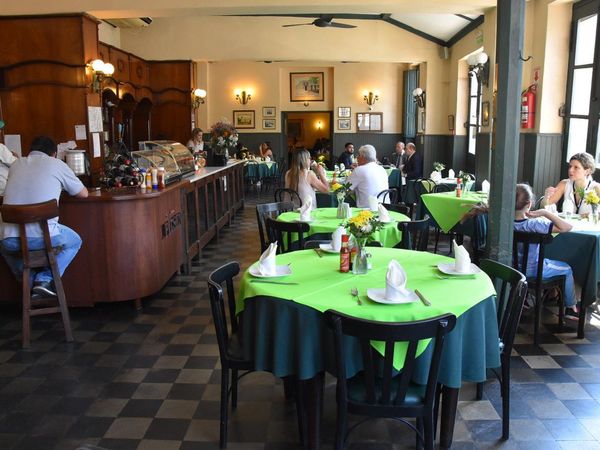 Locales nocturnos se declaran en rebeldía y otros cierran sus puertas