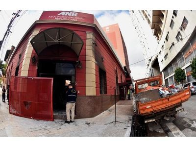 Juez no analiza uso irregular de datos y solo pide  desafiliarse