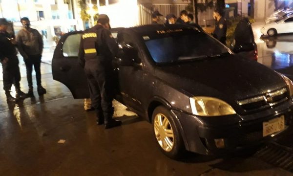 Policía deja su arma cargada en su auto y baja a hacer compras: Su hijo de 5 años mata a su hermanita de 2 – Diario TNPRESS