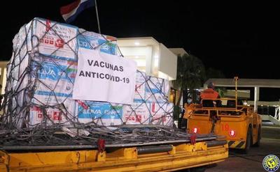 Salud reportó 98 fallecidos, mientras recibían 234 mil vacunas contra el Covid •
