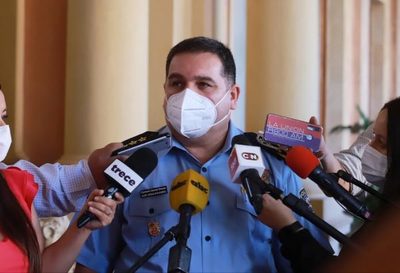 Comandante pide acelerar inmunización a policías de primera línea | Ñanduti