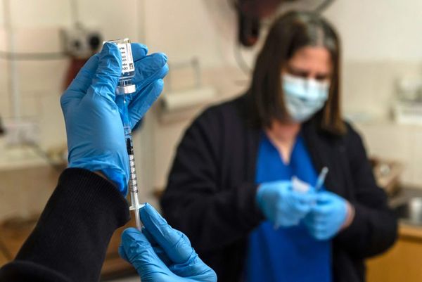 La lucha entre la UE y AstraZeneca llega a los tribunales - Mundo - ABC Color