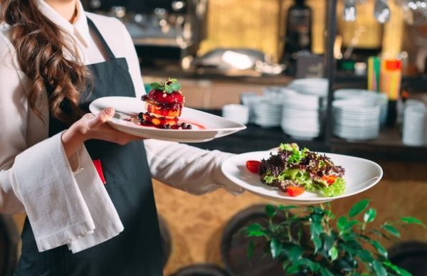 Cerrarán 300 restaurantes y suspenderán a sus funcionarios por 15 días | Ñanduti