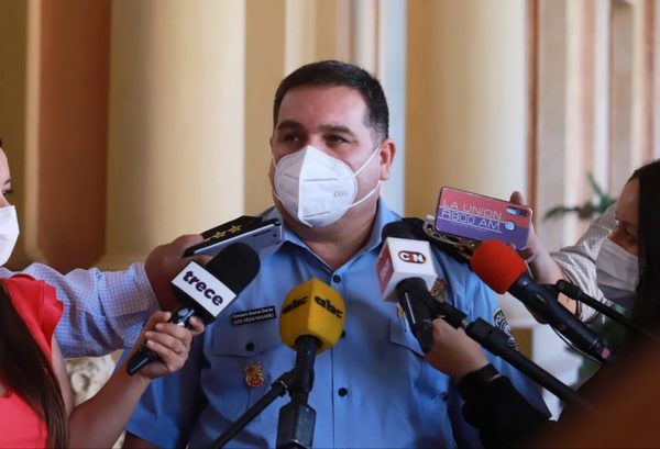 40 INTUBADOS: Comandante de Policía pide “a gritos” inmunización de agentes de primera línea - La Clave