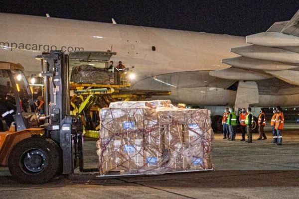 AUNQUE USTED NO LO CREA: Paraguay recibe la segunda entrega de vacunas COVID-19 a través del Mecanismo Covax