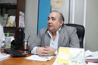 Viceministro anuncia querella contra medio de comunicación por involucrarlo en negociado - El Trueno