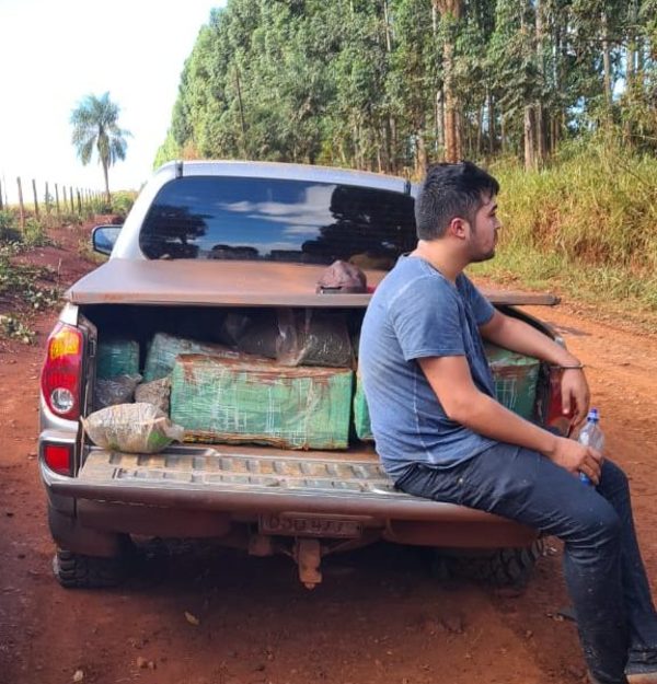 Detienen a presunto traficante de drogas tras persecución