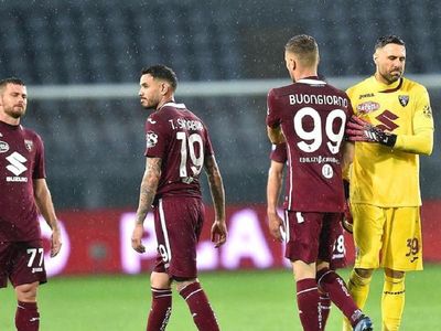 Torino y Tonny caen ante Napoli y dan paso atrás en su lucha