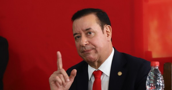 La Nación / El diputado Miguel Cuevas sabrá el 20 de mayo si enfrentará un juicio oral y público