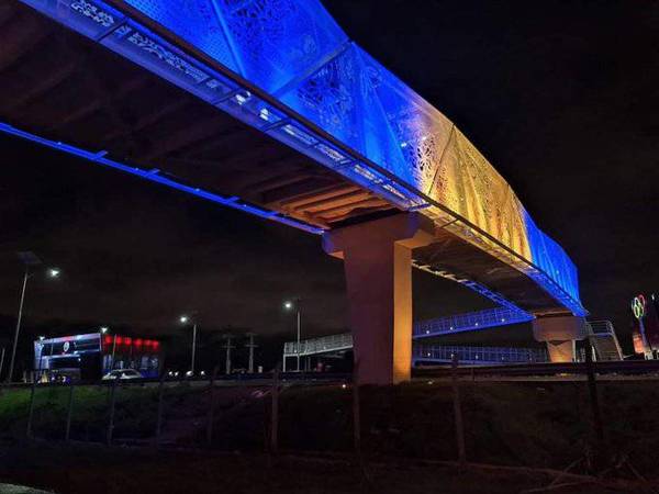 Iluminación de la pasarela de ñandutí es repudiada por luqueños – Prensa 5
