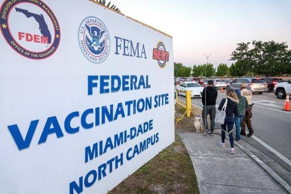Diario HOY | Alcalde de Miami-Dade invita a extranjeros a vacunarse allí