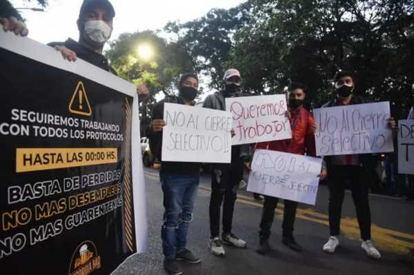 Varios sectores protestan y cuestionan la “cuarentena selectiva” | Noticias Paraguay