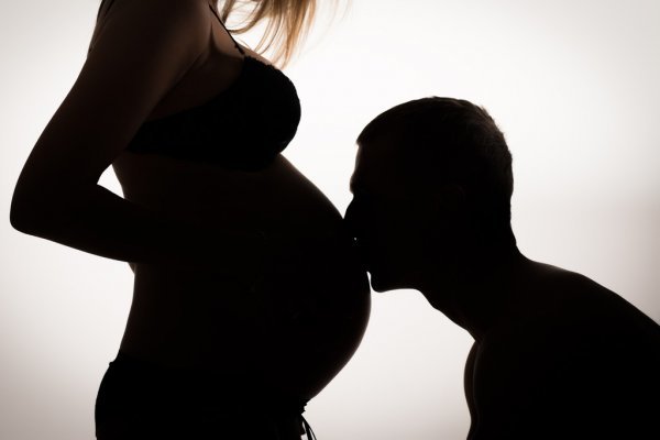 Hombre demanda a su exnovia para evitar que aborte: “Sólo quiero darle la posibilidad de vivir a mi hijo”