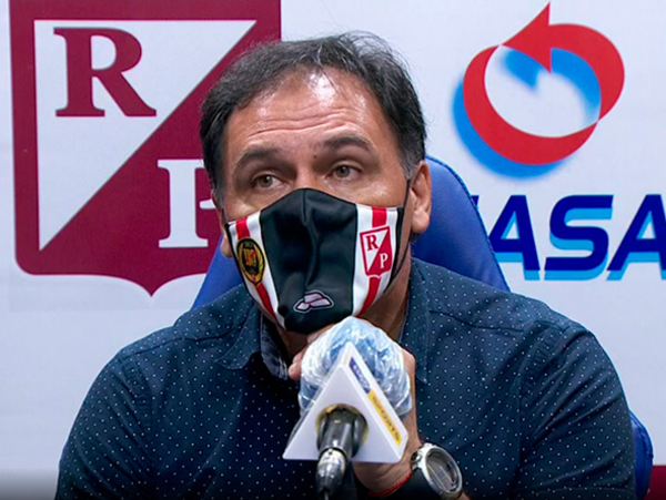 Conferencia de prensa de Celso Ayala