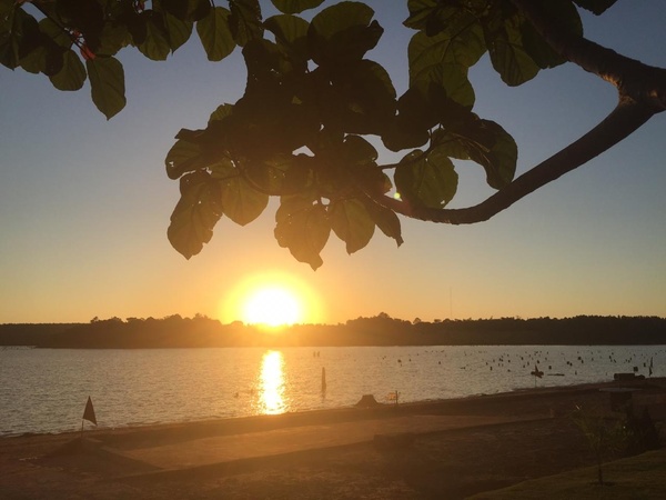 Los mejores atardeceres a orillas del Acaray | El Independiente