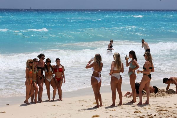 Cancún, República Dominicana y Jamaica encabezan rescate turístico del Caribe - MarketData