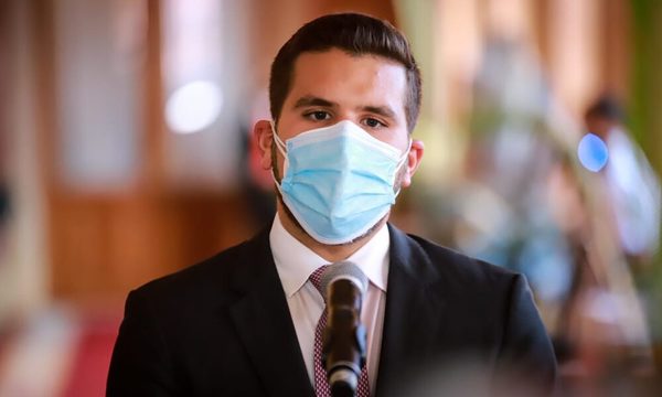 Mario Abdo promulga ley que establece uso de fondos de binacionales para el sistema de Salud