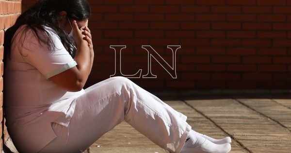 La Nación / Suman 58 enfermeras fallecidas por COVID-19 y piden inmunización 100% para personal de blanco
