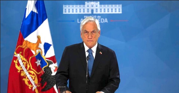 La Nación / Crisis por nuevo retiro de fondos de pensiones en Chile vuelve a golpear a Piñera