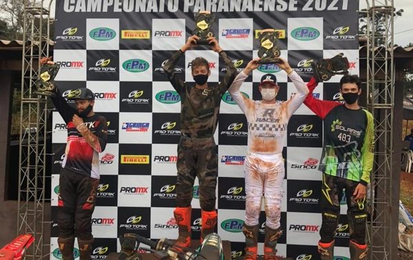 Paraguayo triunfa en Campeonato Paranaense de Motocross