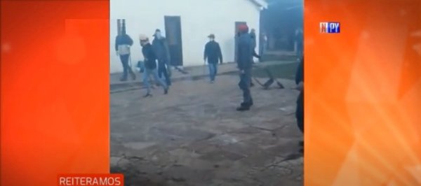 Disturbios en la municipalidad de Independencia deja un herido de bala | Noticias Paraguay