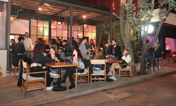 Gastronómicos rechazan nuevas medidas que rigen desde la fecha que solo afecta al sector formal