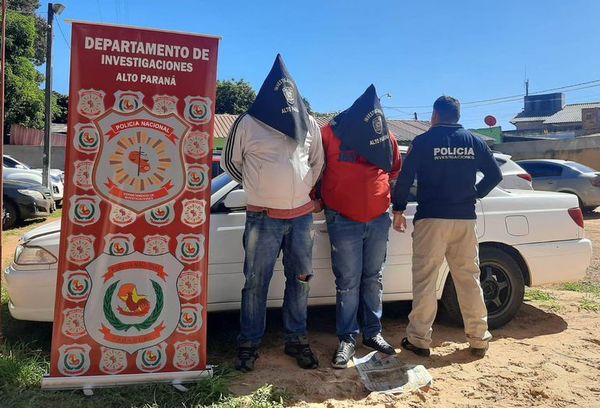 Intentaron robar auto de un funcionario municipal y fueron descubiertos  - ABC en el Este - ABC Color