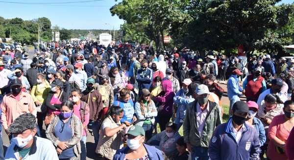 Cerraron ruta en Misiones pidiendo mantener programas sociales de Yacyreta.