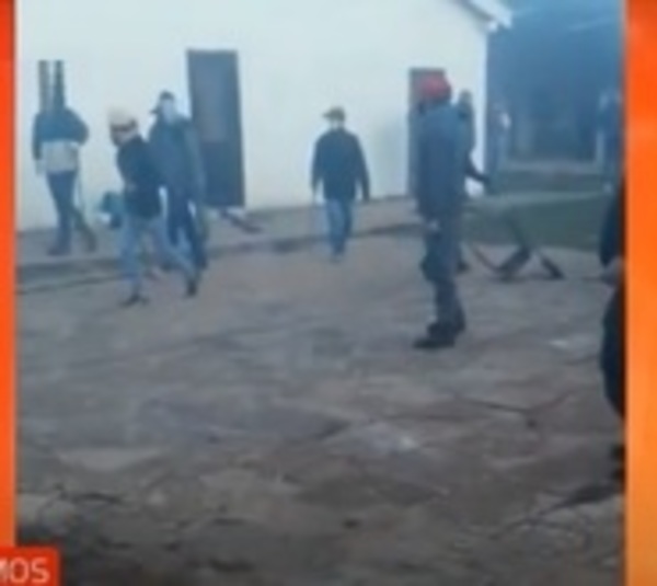 Disturbios en la municipalidad de Independencia deja un herido de bala - Paraguay.com