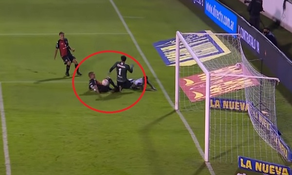 El gol "inexplicable" convertido en el fútbol argentino