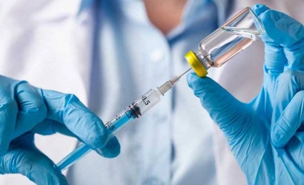Diario HOY | Muertos figuran en la lista de vacunados contra el COVID-19: "Hubo error de tipeo", alegan